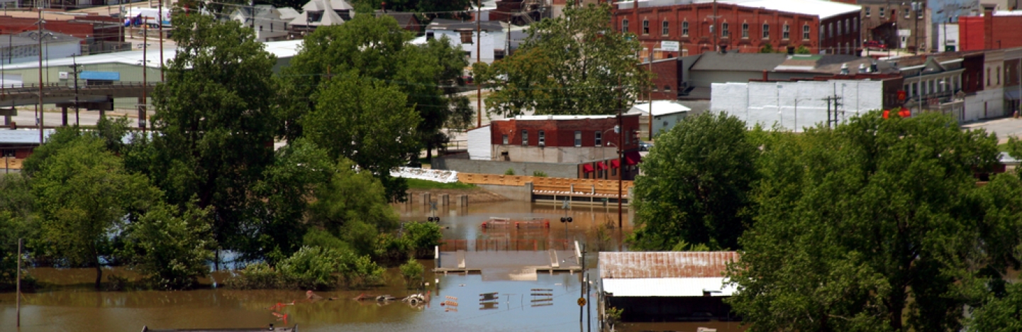 Managing Disasters at the County Level A Focus on Flooding